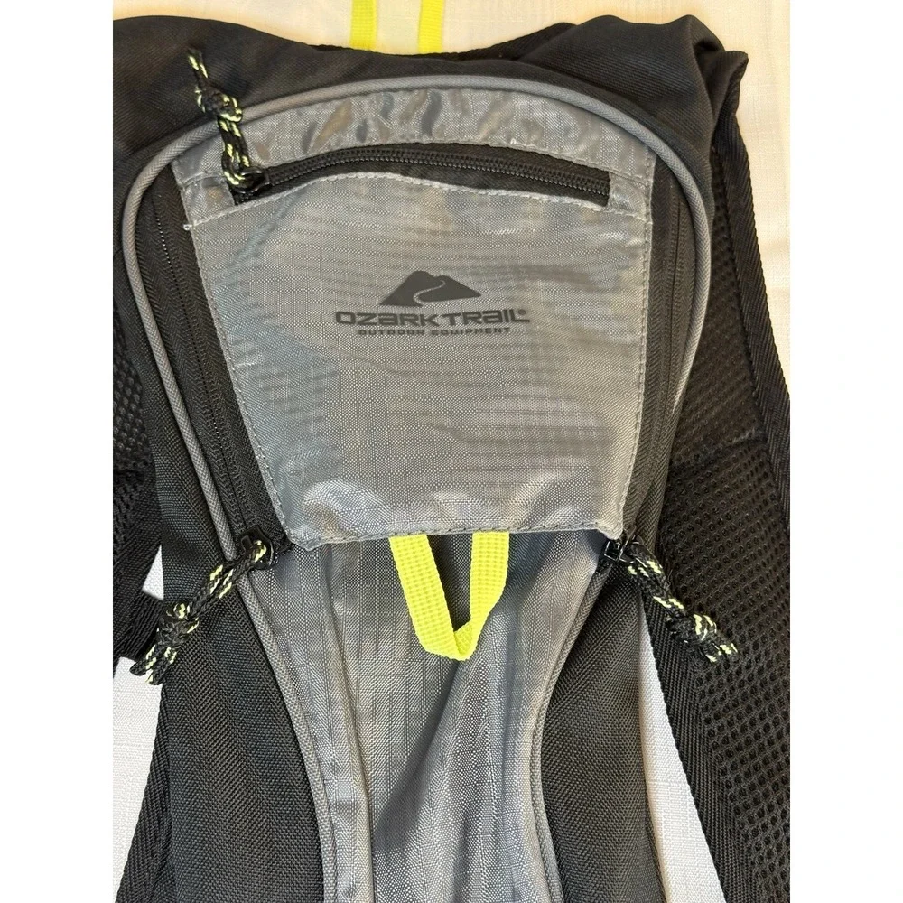 Ozark Trail Pearson Creek‎ 2 Liter Hydration Backpack Gray And Black Reflective